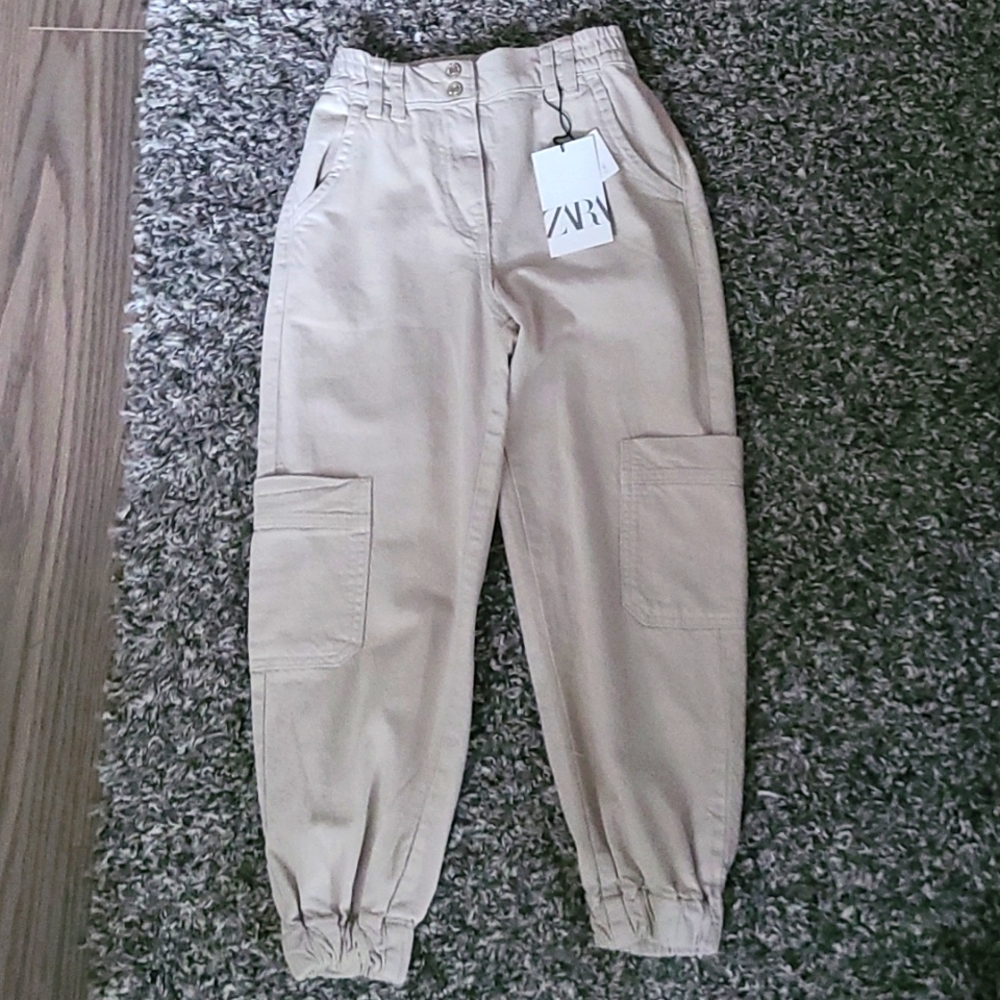NWT Girls Zara Khaki Cargo Cotton Jogger Pants. Size 10
